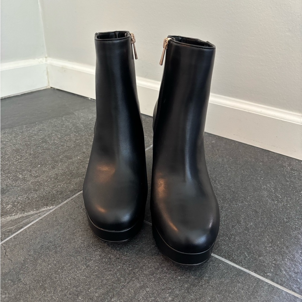 Jessica Simpson Platform Boot